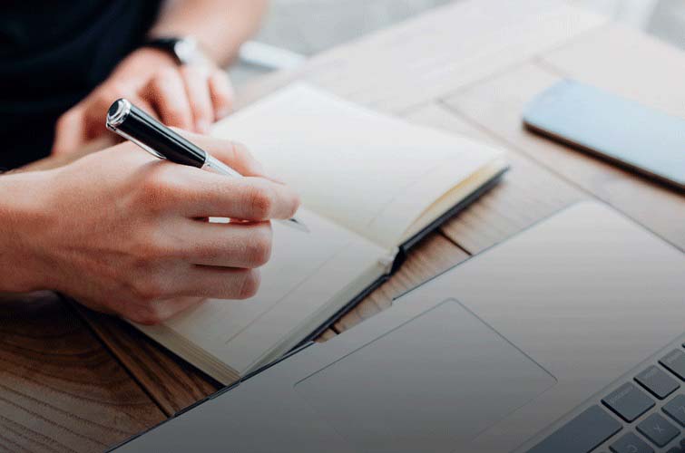 Ritme Malam yang Membuat Hari Terasa Cukup